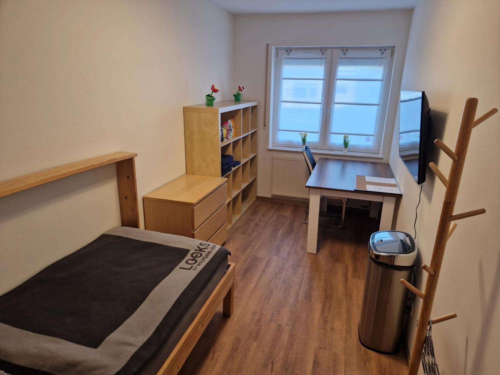 Einzelzimmer In Ruhiger Lage --- Check-In Mit Schluesselkasten メッペン エクステリア 写真